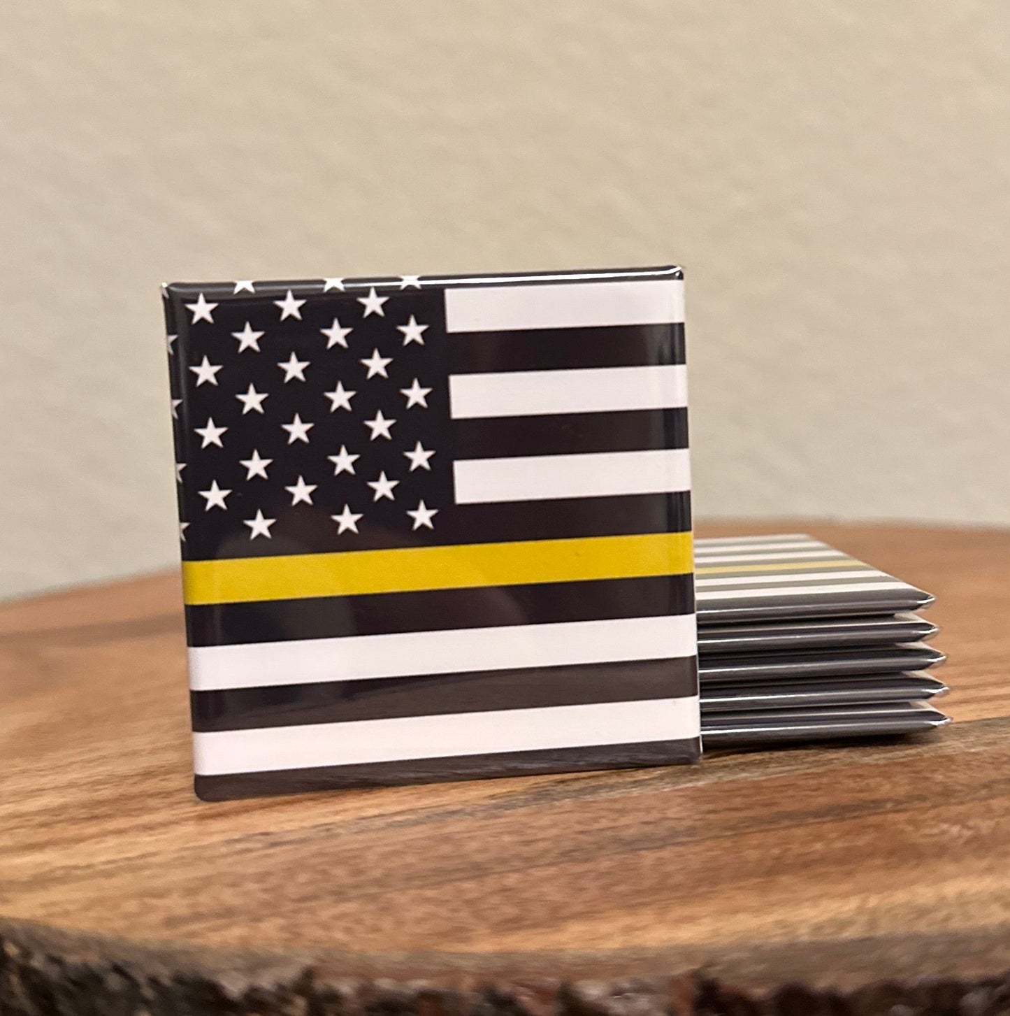 Thin Gold Line Magnet