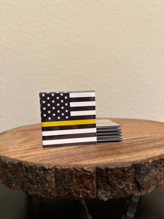 Thin Gold Line Magnet